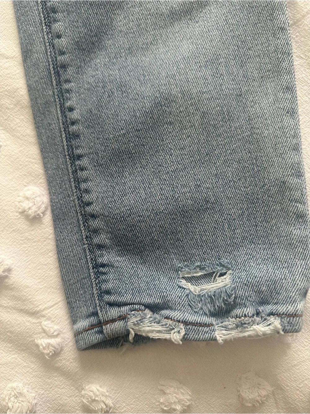 American Eagle Outfitters Light Blue Distressed Jeans
